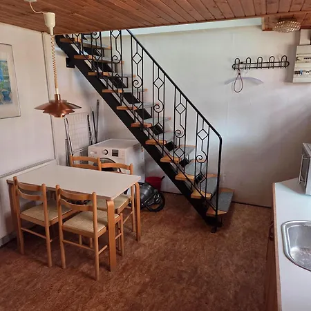 Holiday Apartment Rooms ゲストハウス 3*